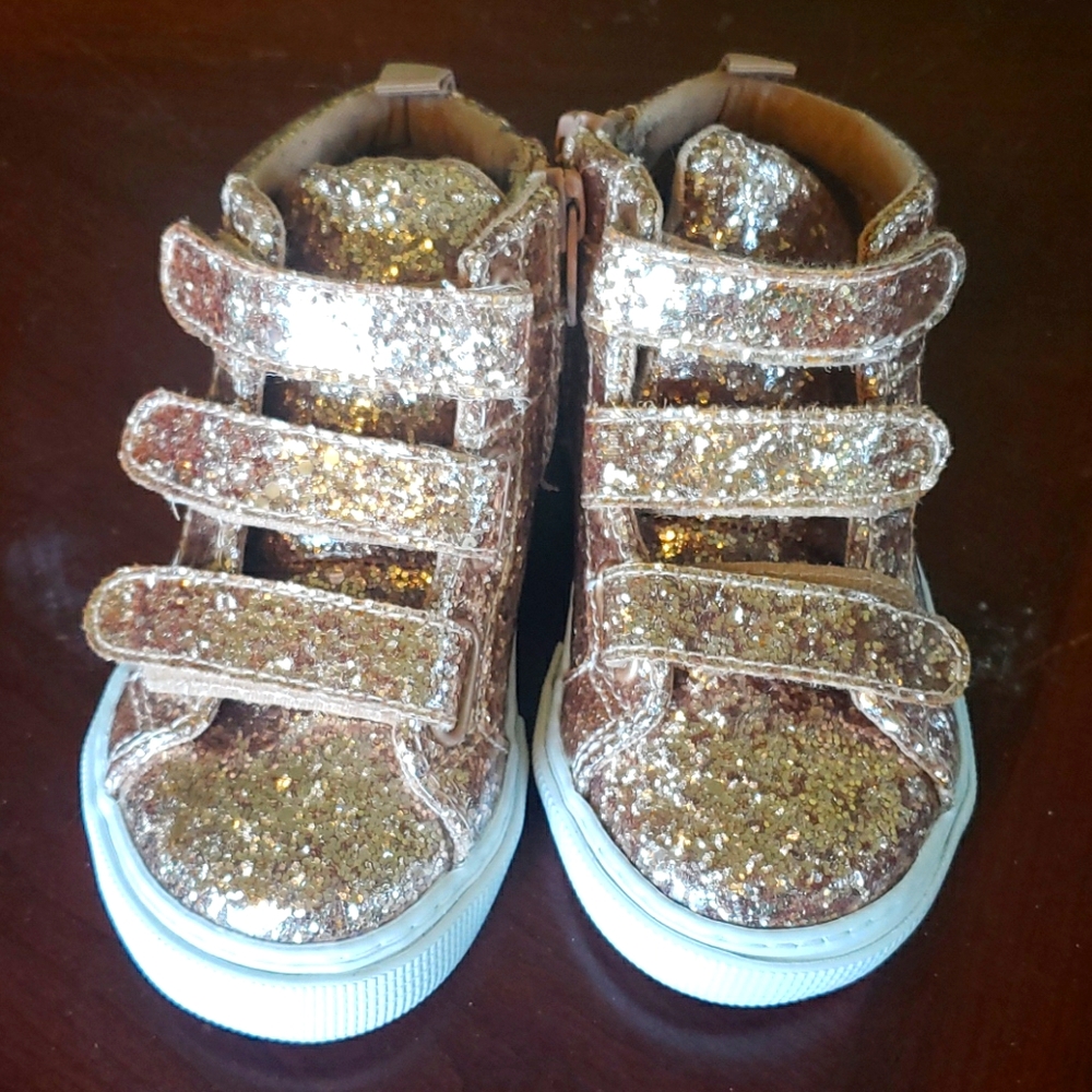 Gap sparkly gold tennis shoes